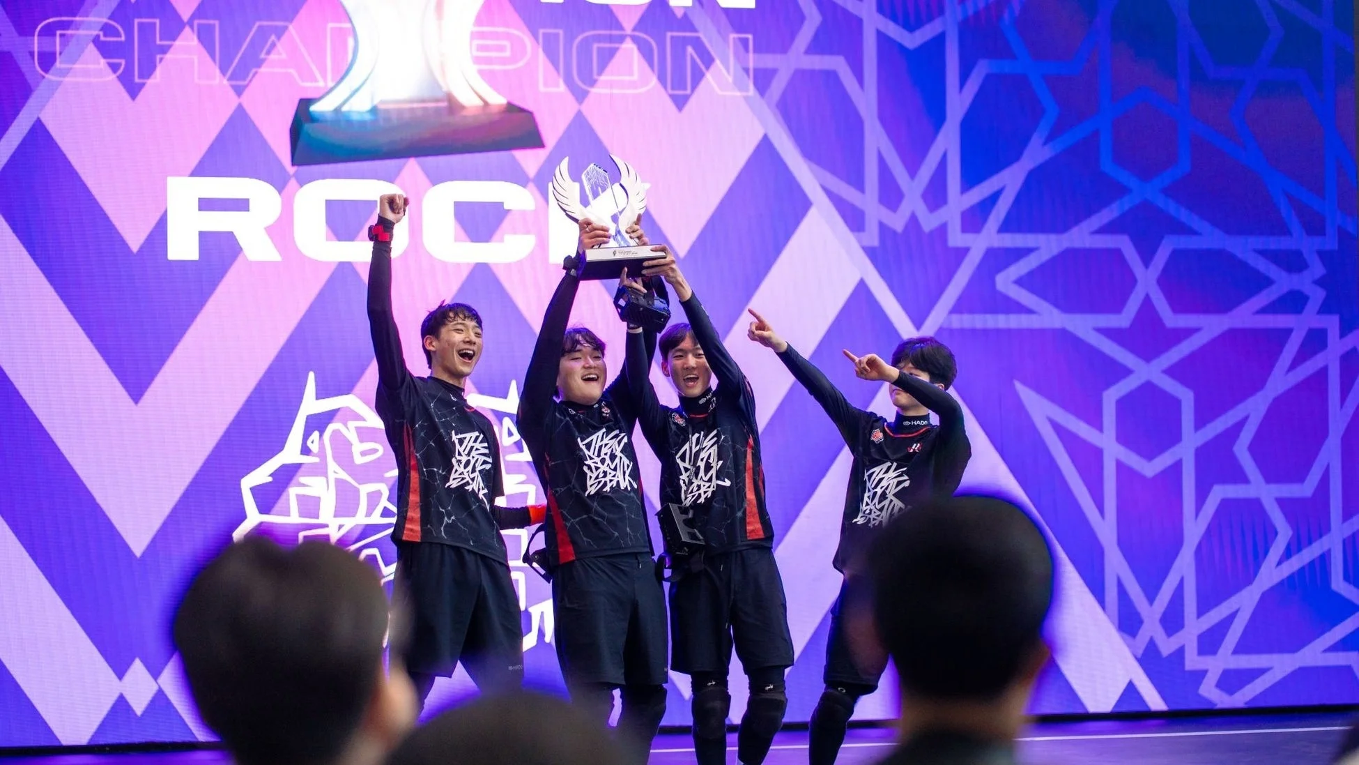 eスポーツ大会で優勝したチーム