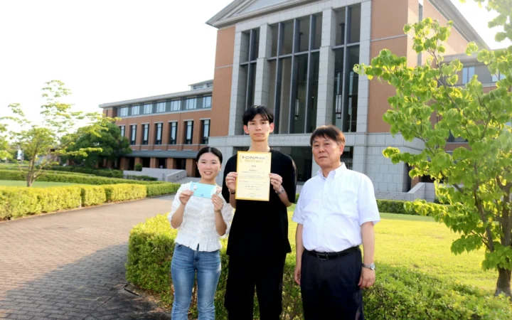 関西外国語大学の研究チームが小学生向けAI学習支援システムで「ラーニングイノベーショングランプリ」奨励賞を受賞