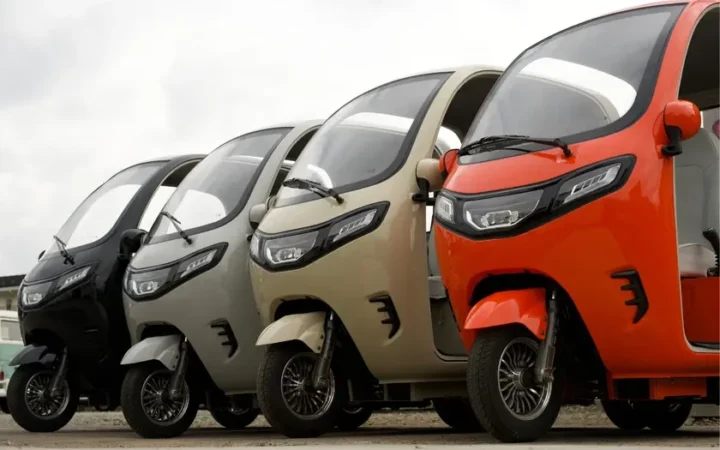 180ccエンジン搭載トライク「GOAT180」2026年8月22日より予約開始！普通自動車免許（AT限定）で運転可能