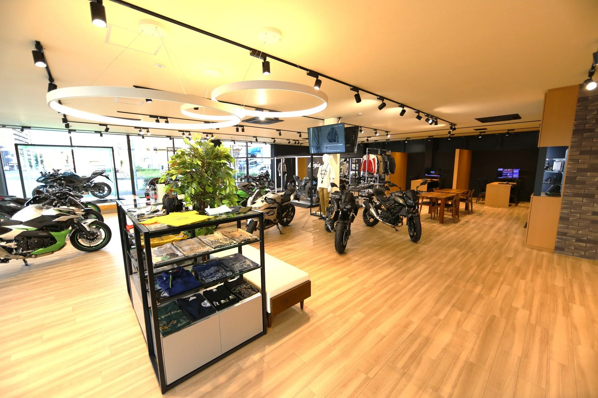 店舗内観