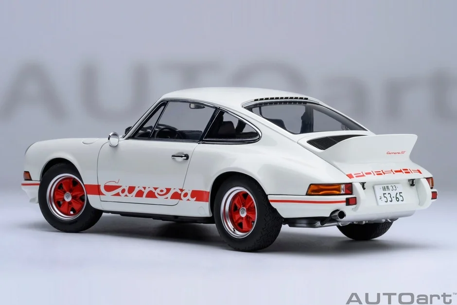ポルシェ911カレラRSモデルカー後方斜め