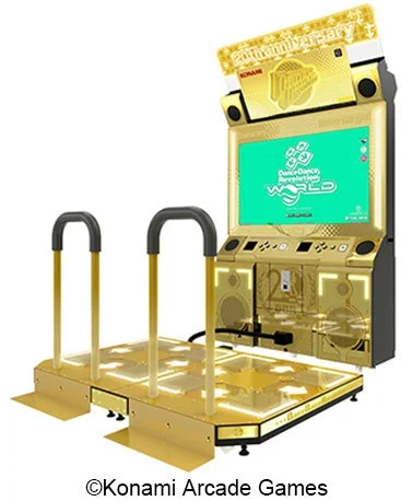 DanceDanceRevolution WORLD 筐体