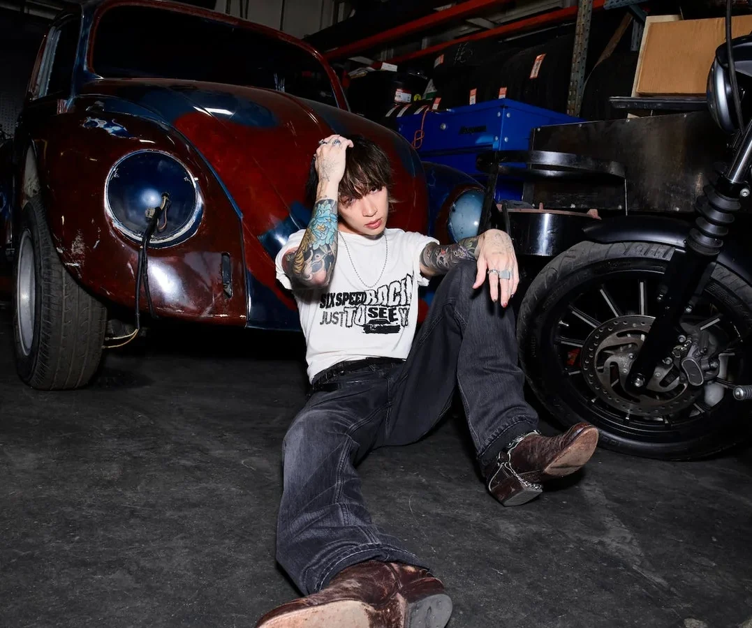 世界的アーティストkeshiとGUESS JEANSがコラボ！「SIX SPEED RACIN’」日本ポップアップを東京・大阪で開催