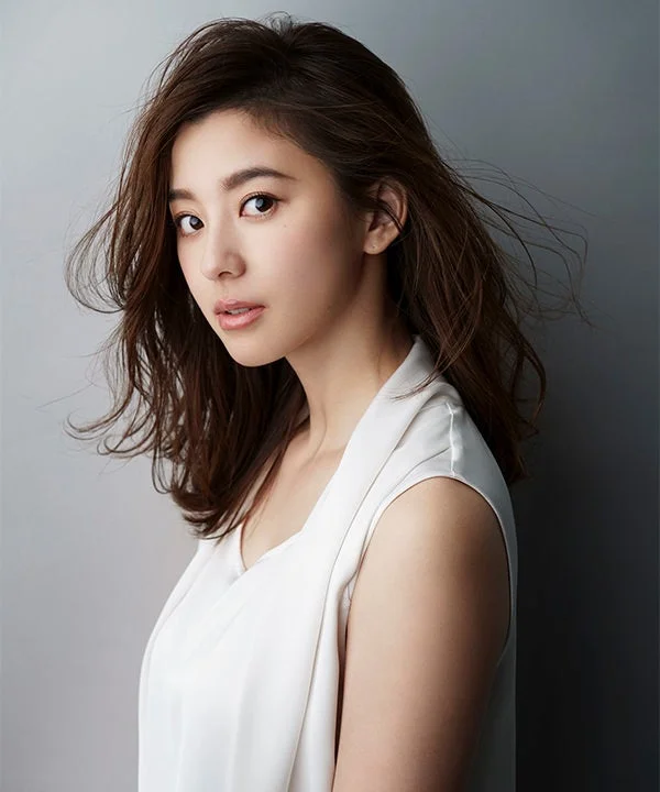 朝比奈彩さんのプロフィール写真