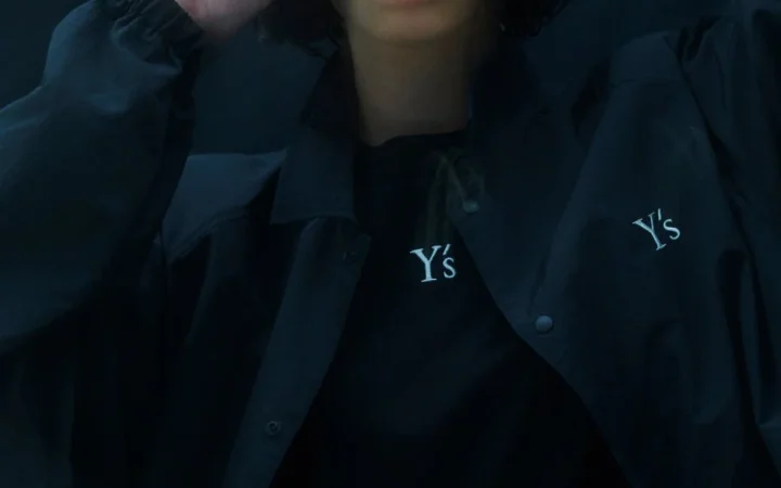 Y’sとNEW ERA®、2026-27年秋冬コレクションを発表 – 全22アイテムが8月19日より発売