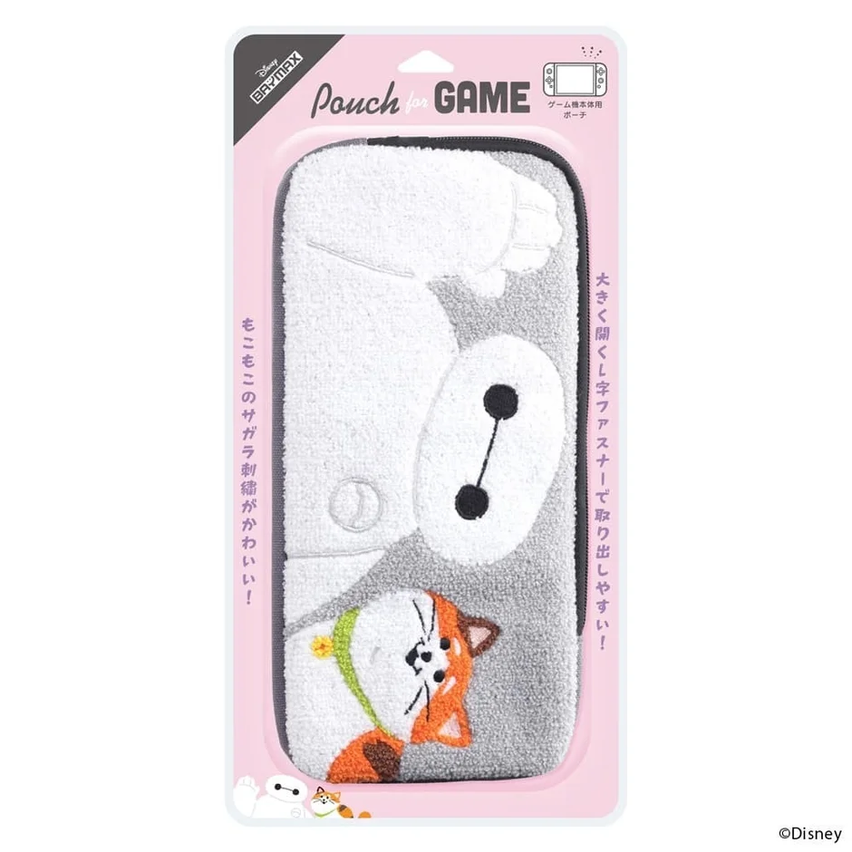 ベイマックスと猫のモチがデザインされた、ゲーム機本体用のサガラ刺繍ポーチ