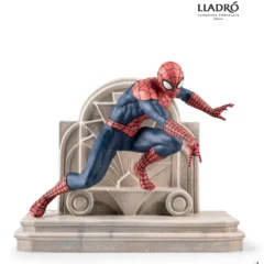 リヤドロから「スパイダーマン」の限定ポーセリンアートが登場！8月16日より予約開始