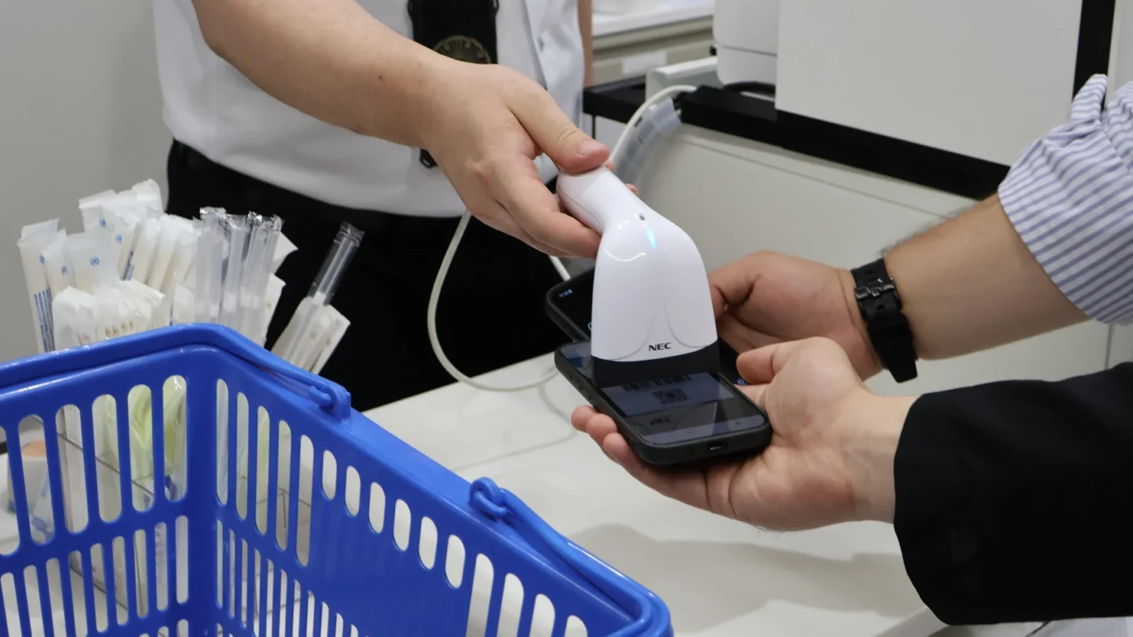 ローソン店舗でステーブルコイン決済の実証実験が開始！デジタル通貨の日常利用へ一歩