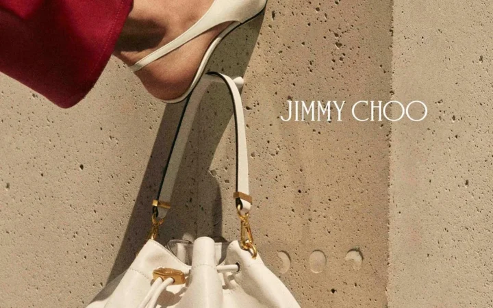 JIMMY CHOO、モデル兼起業家Devon Lee Carlsonを起用した2026年ワードローブキャンペーンを発表