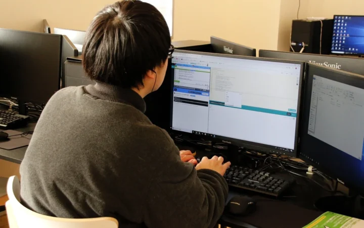群馬県高崎市にITスキルを学べる就労継続支援B型事業所「ONECODE」が開所 利用者の3DCG・プログラミング作品をオンライン販売