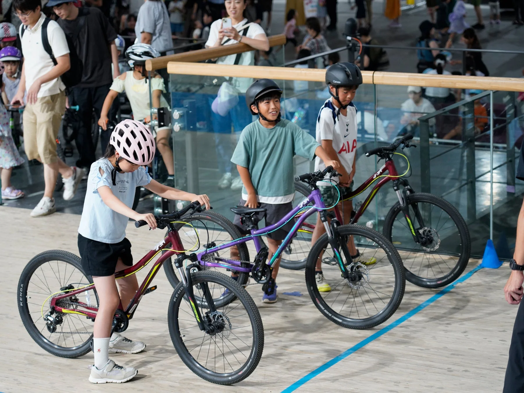 子供、 自転車