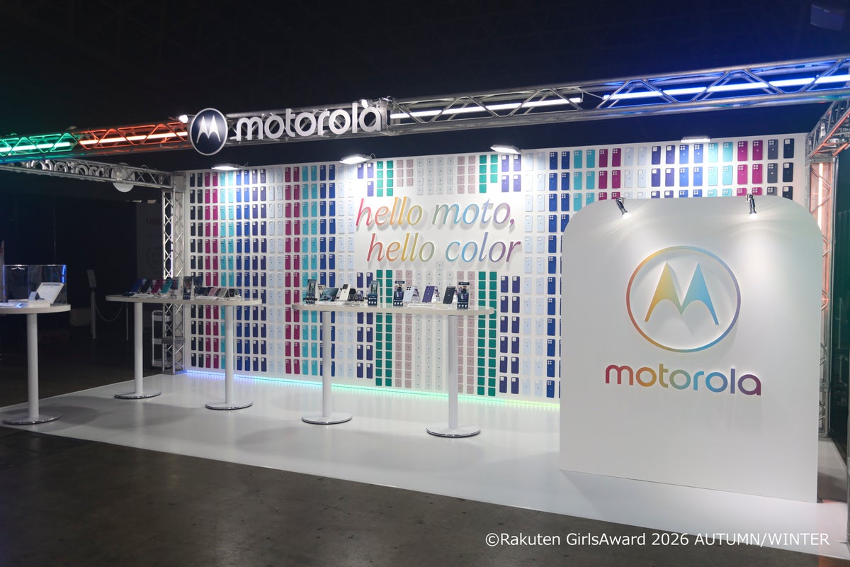 【イベントレポート】モトローラ、「Rakuten GirlsAward 2026 AUTUMN/WINTER」に出展 俳優 簡秀吉さんも来場、新機種motorola edge 70 fusionを披露