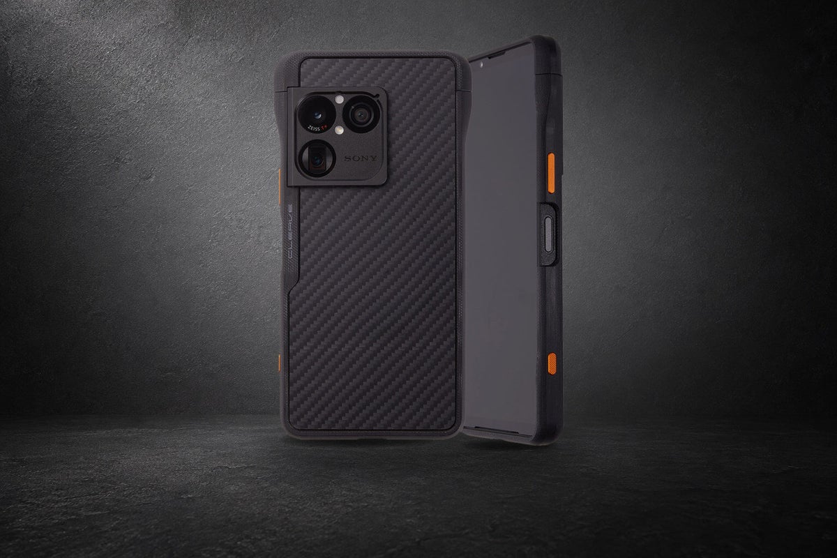 電波への影響を抑えた、削り出しのG10バンパー。Made for Xperia認定「CLEAVE G10 Bumper CHRONO for Xperia 1 VIII」を10月下旬より発売