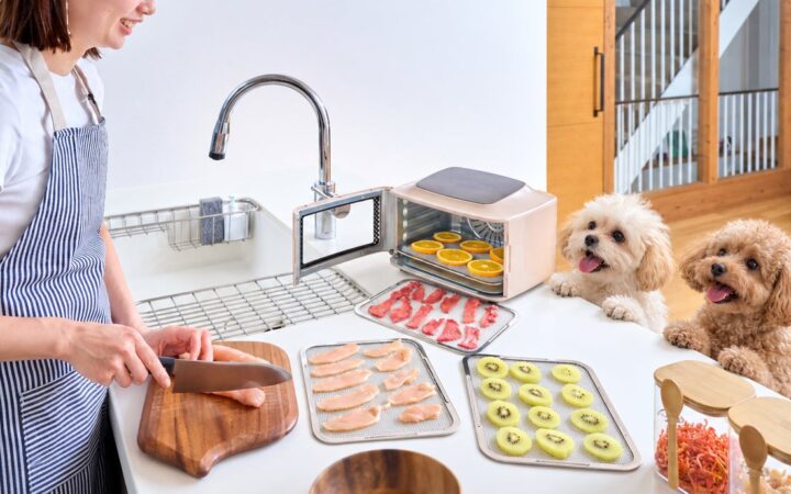 愛犬のおやつは”家で手づくり”の時代へ。自家製おやつメーカー「nocco」、Makuakeで目標の2,800%超・応援購入額850万円を突破