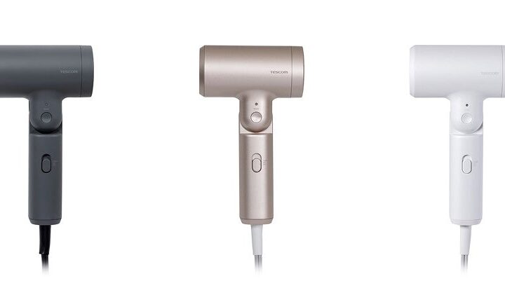 旅先でも、本気の速乾とヘアケアを。手のひらサイズに折りたためるコンパクト設計と大風速で、髪をすばやく乾かす「プロテクトイオン ヘアドライヤー」新発売